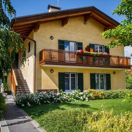 Agritur Val d'Adige Bed and Breakfast Trento Eksteriør billede
