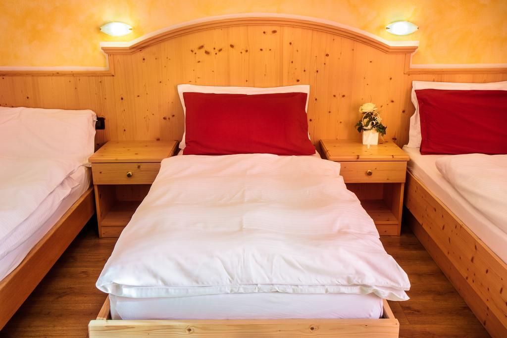 Agritur Val d'Adige Bed and Breakfast Trento Værelse billede